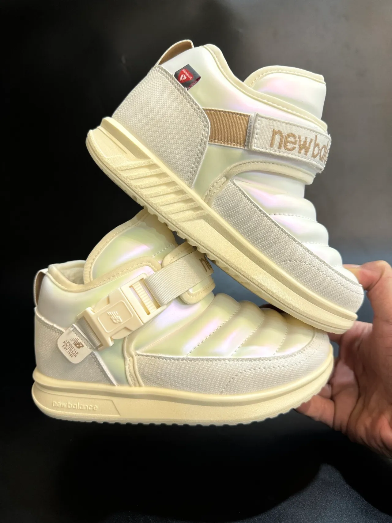 New Balance 保暖扣带雪靴 24