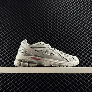 New Balance M1906 বেইজ রেড লেয়ার্ড মেশ এবং সিন্থেটিক উপরের কুশন মিডসোল চাংকি স্নিকার