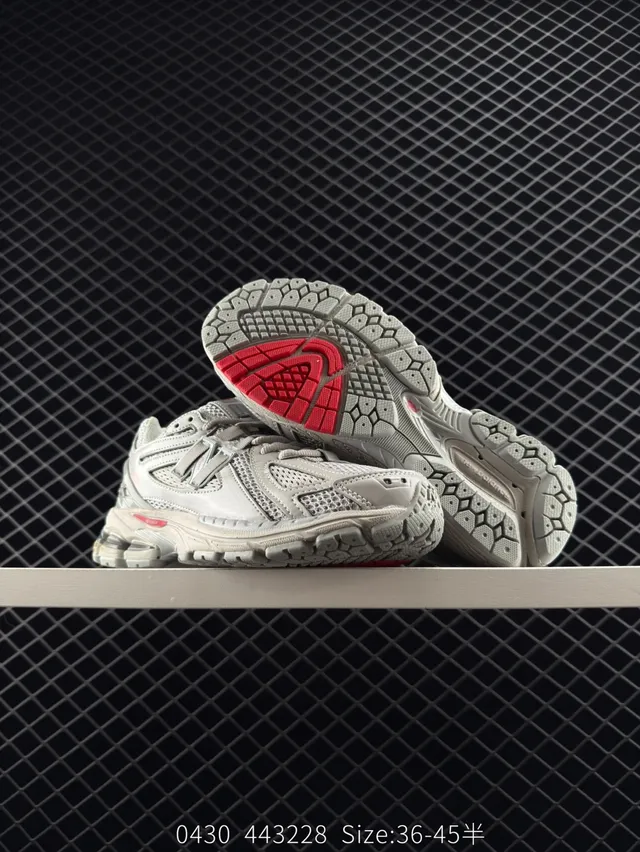 New Balance M1906 حذاء رياضي بيج أحمر مع شبكية متعددة الطبقات وصناعي علوية وسيبول cushion midsole حذاء chunky 2
