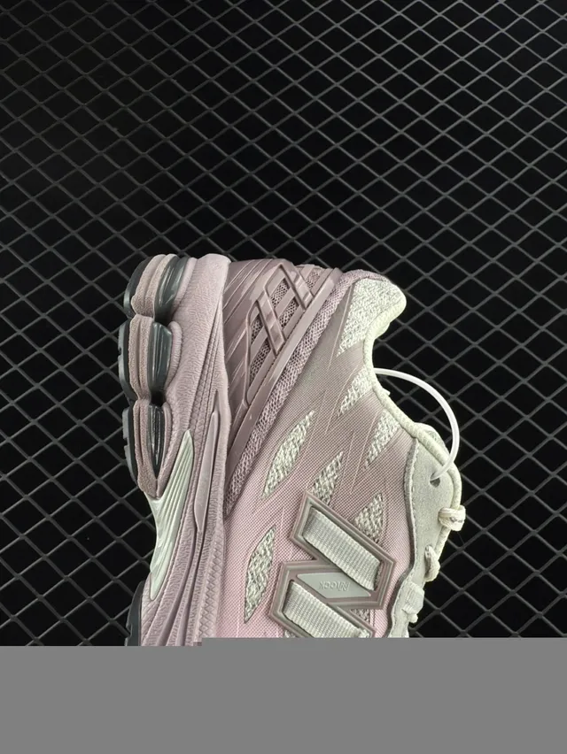 New Balance M1906AF Rosa Cinza Silhueta Malha E Sobreposição Sintética Construção Tênis Chunky 2