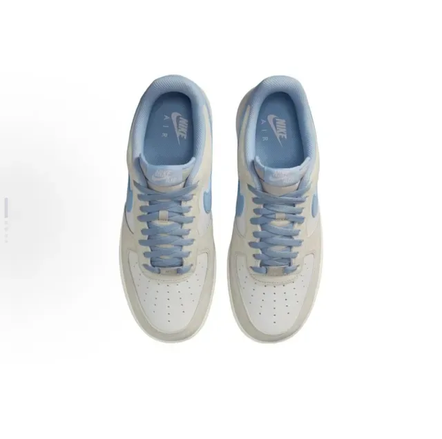 Nike Air Force 1 浅米色和淡蓝色生活方式运动鞋 4