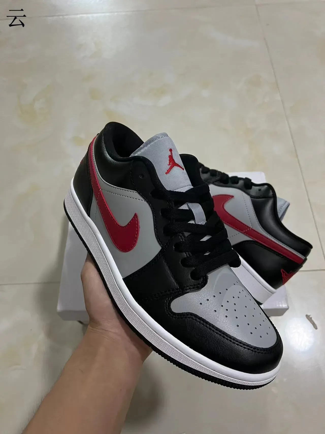 Nike Air Jordan 1 Low কালো ধূসর লাল লাইফস্টাইল স্নিকার 2