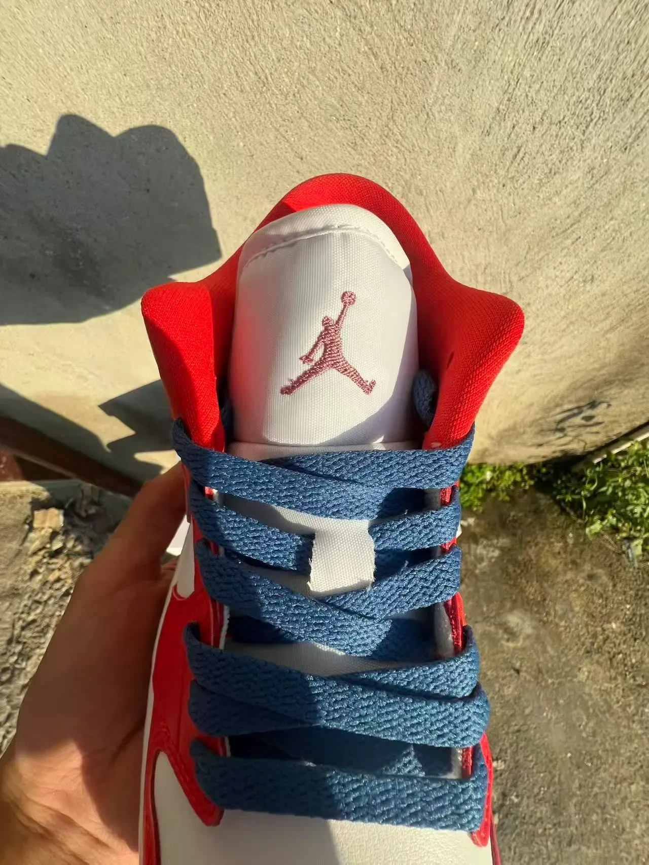 Nike Air Jordan 1 Low أحمر أبيض وردي بحري لايف ستايل سنيكرز 4