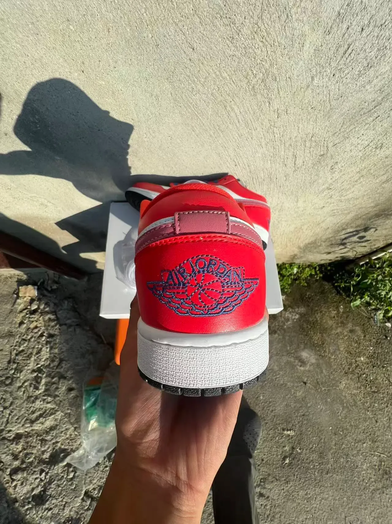 Nike Air Jordan 1 Low أحمر أبيض وردي بحري لايف ستايل سنيكرز 8