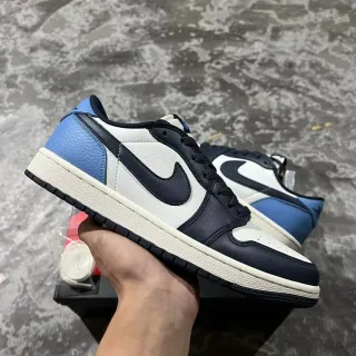 Nike Air Jordan 1 Low أبيض بحري أزرق فاتح حذاء رياضي نمط حياة