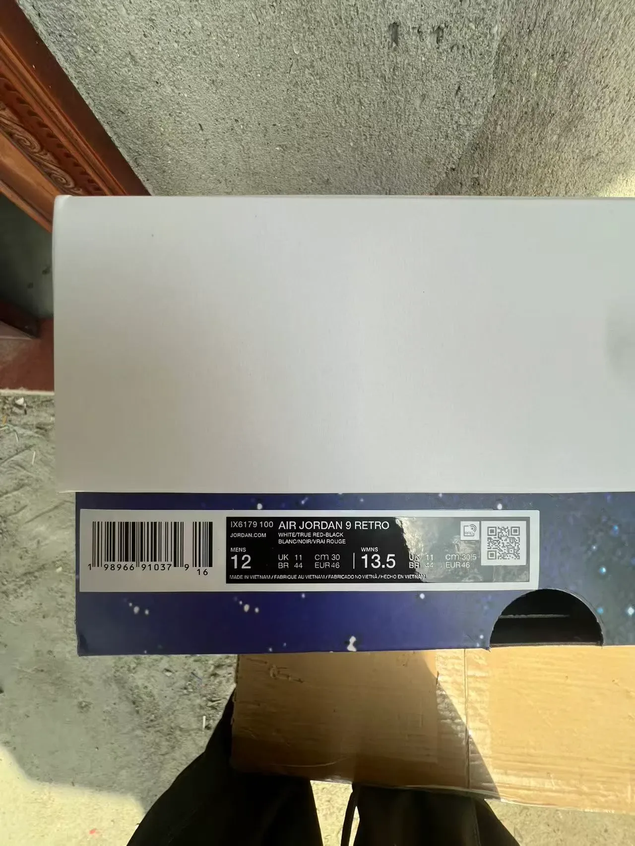 Nike Air Jordan 11 Tune Squad 白黑蓝篮球鞋 12