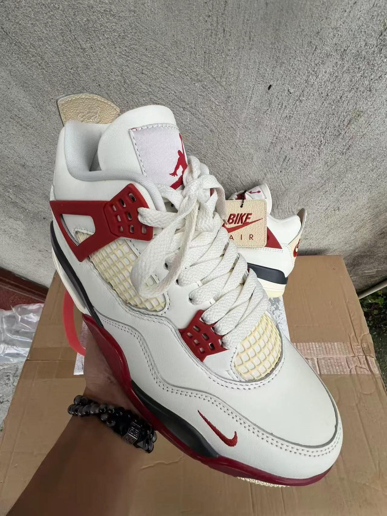 Nike Air Jordan 4 Tênis de Basquete Branco Vermelho Preto 5