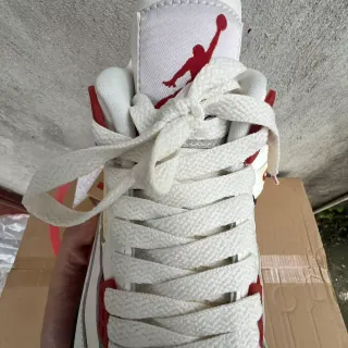 Nike Air Jordan 4 白红黑篮球鞋