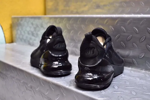 Nike Air Max 270 All Black Lifestyle Sneakers 4
