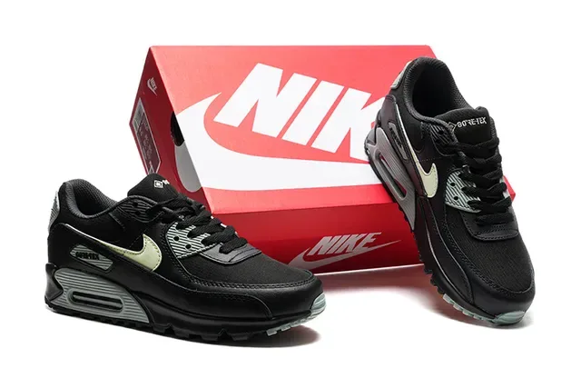 Nike Air Max 90 GORE-TEX Noir Vert Pâle Chaussures Lifestyle 2