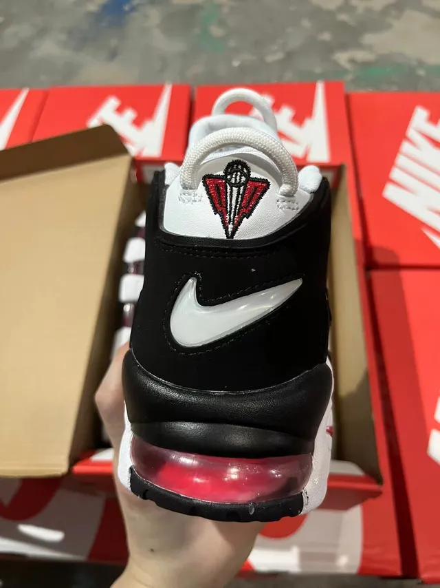 Nike Air More Uptempo Zapatos de baloncesto blanco negro rojo 5