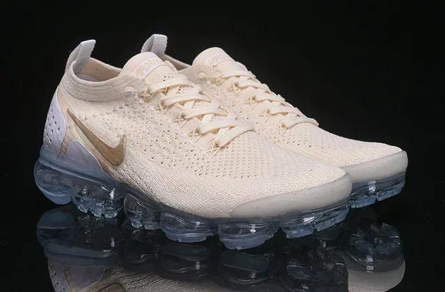 Nike Air VaporMax Flyknit Off-White Lifestyle Sneakers 16