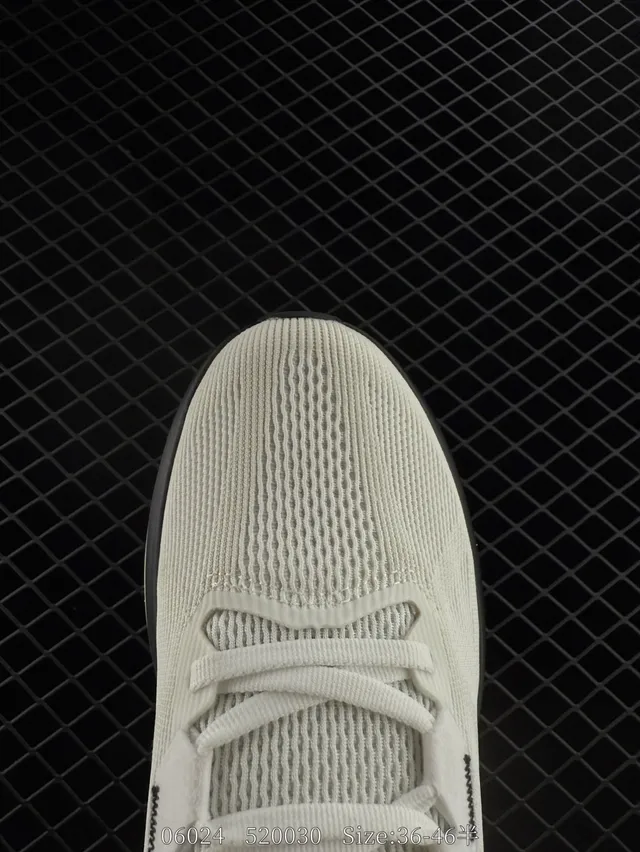 Nike Air Zoom White Black Mesh Upper Heel Counter Running Shoes 3
