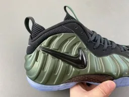 Nike Verde Ejército Negro Moldeado Una Pieza Superior Textura Acanalada Zapatillas Lifestyle 3