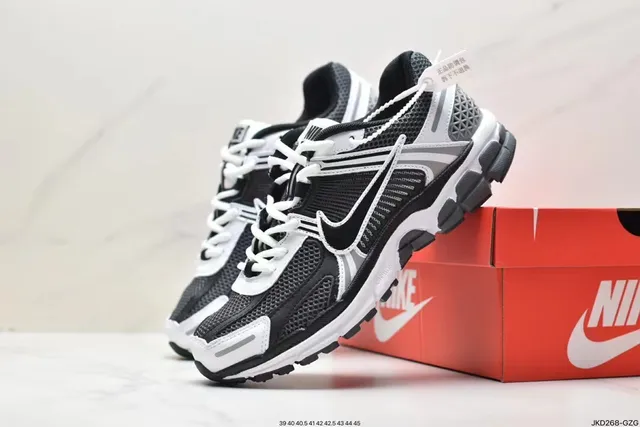 Nike Black Gray Mesh Upper Synthetic Cage Overlay Running Shoes 3