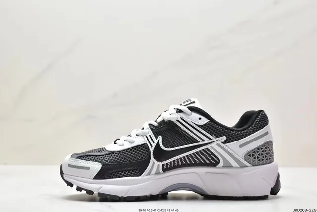 Nike Black Gray Mesh Upper Synthetic Cage Overlay Running Shoes 7