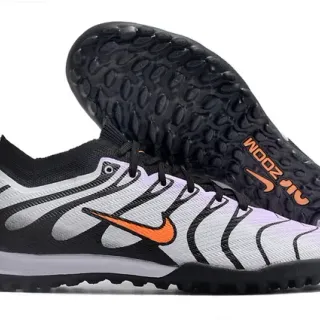Nike Preto e Branco Baixo Upper Tricô Motivo de Onda Overlays Sintéticos Sapatos de Futebol Turf