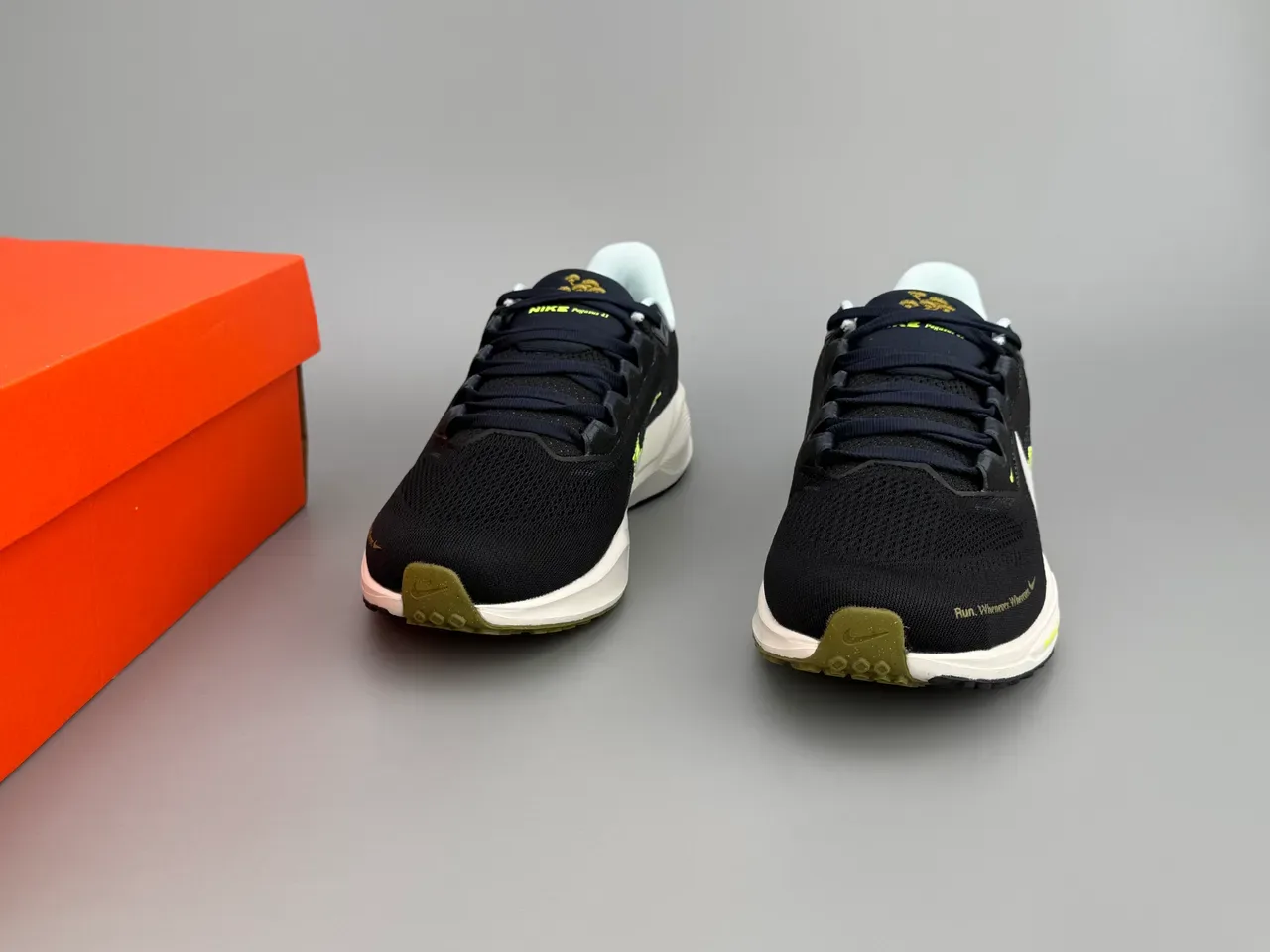 Nike Black Yellow Engineered Mesh Upper Air Zoom Forefoot Unit Running Shoes 3