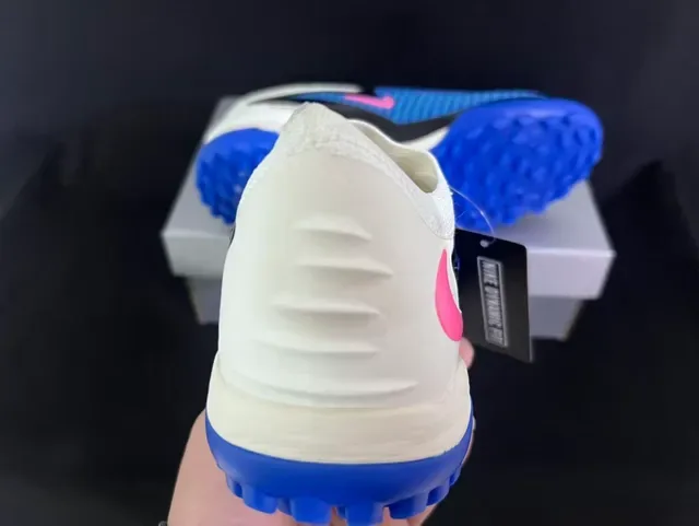Nike Blue Pink Knit Upper Outsole Turf Soccer Shoes 3