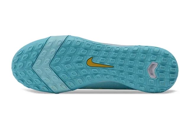 Nike Blue Yellow Knit Upper Molded Outsole Turf Soccer Shoes 6