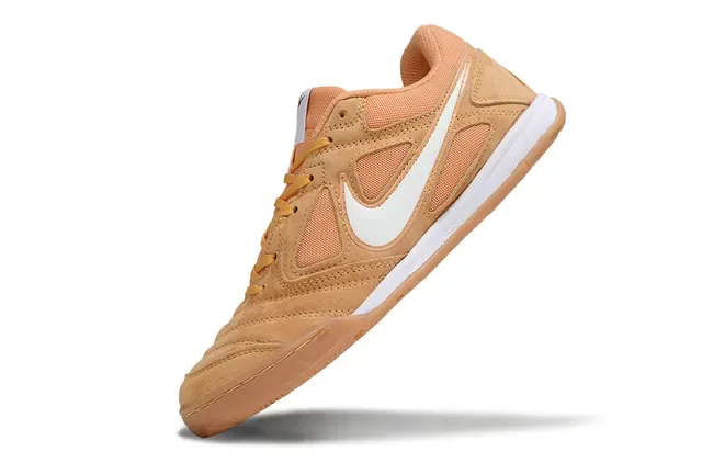 Nike سنيكرز بني أبيض لوتوب سويد ميش 5