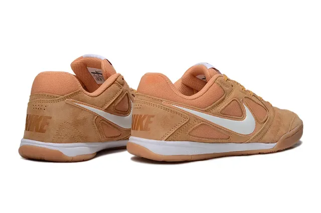 Nike سنيكرز بني أبيض لوتوب سويد ميش 7
