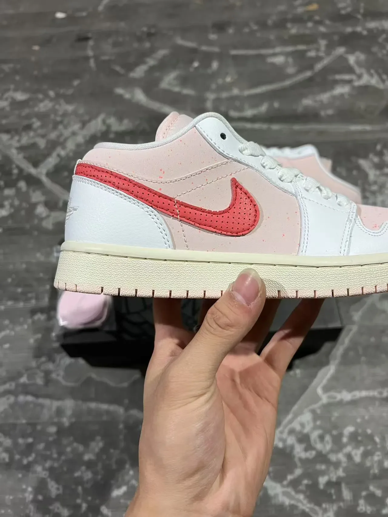 Nike Dunk Low Pale Pink and Red Lifestyle Sneakers 7