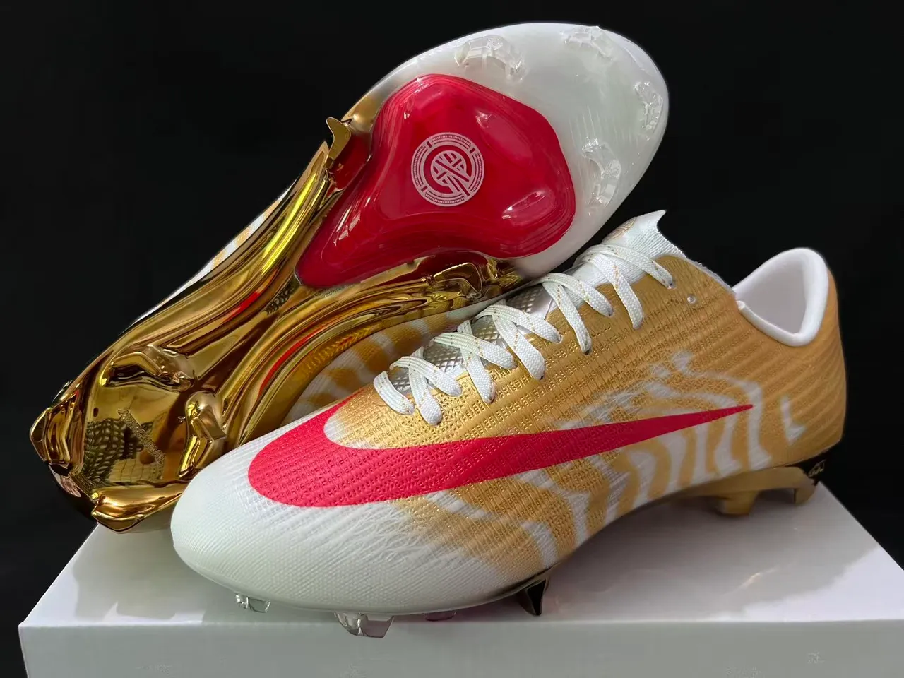 Nike Gold Red Metallic Knit Upper Swoosh Accent Firm-Ground Soccer Shoes 8