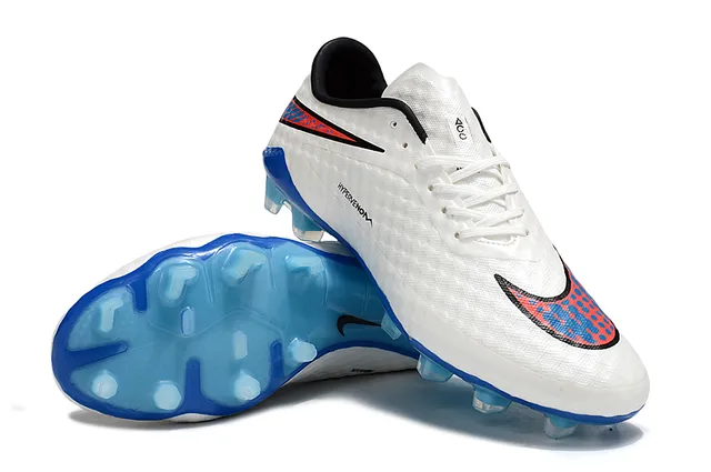 Nike Hypervenom Chuteiras de futebol branco e azul low-cut com upper sintético texturizado honeycomb na ponta do pé para terreno firme 4