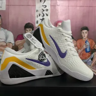 Nike Kobe AD সাদা বেগুনি হলুদ বাস্কেটবল জুতা
