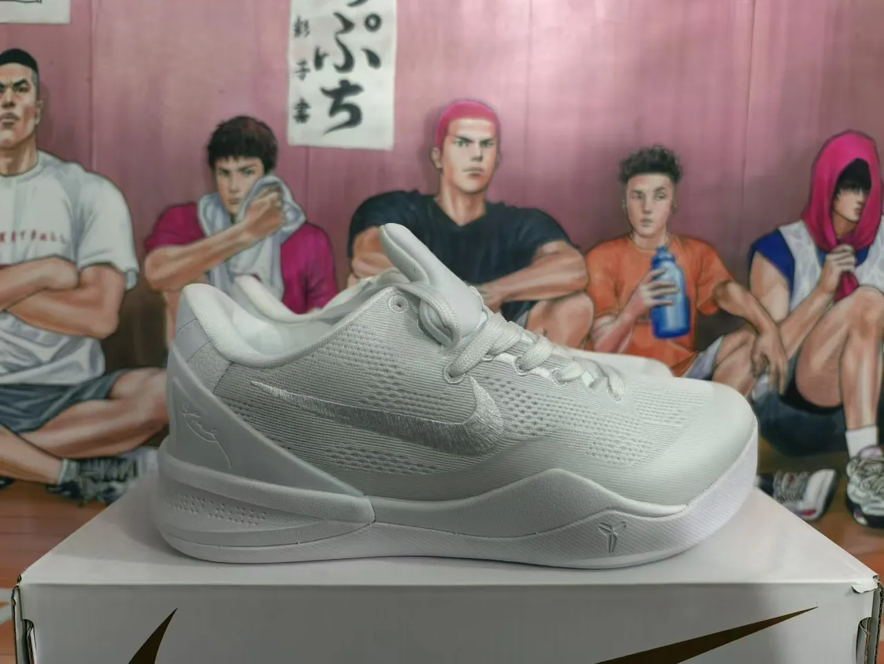 Nike Kyrie White Silver Knit Mesh Mid-Cut Basketball Shoes 5