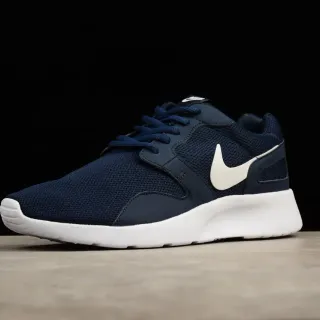 Nike أحذية رياضية أسلوب حياة بنافي وايت مع أعلى شبكي وطبقات صناعية