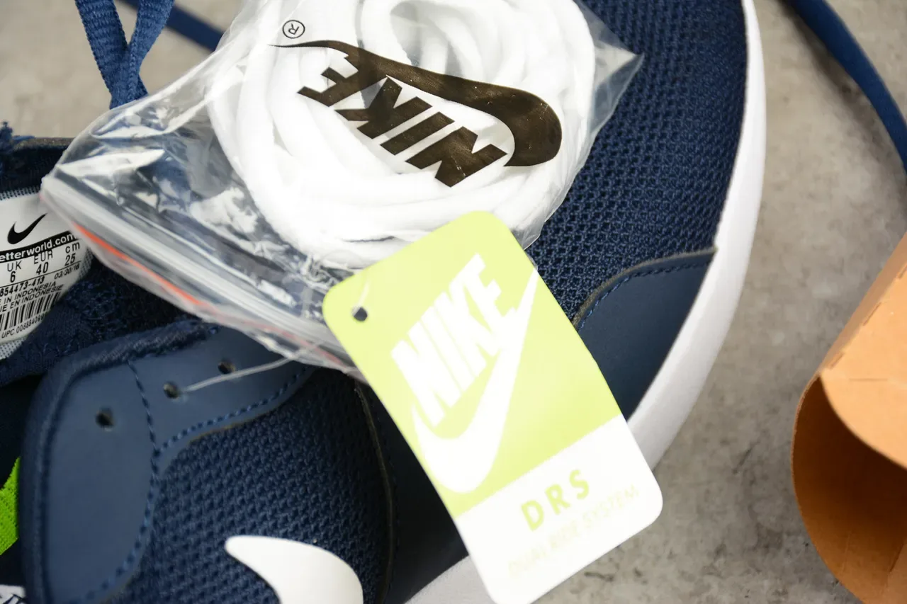 Nike Navy White Mesh Upper Synthetic Overlays Lifestyle Sneakers 11