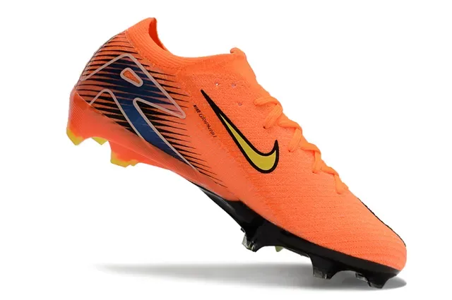 Nike Phantom GT Orange Yellow Knit Upper Dynamic Graphic Overlay Firm-Ground Soccer Shoes 2