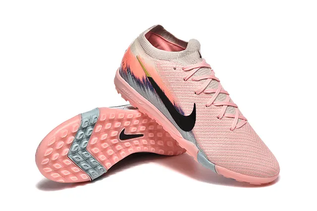 Nike Phantom GT Turf وردي أسود فرشاة Turf أحذية كرة القدم 7
