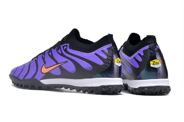Nike أحذية كرة القدم للعشب بنفسجي وأسود مع وجه علوي من التنسج وطبقات الموجة الاصطناعية 4