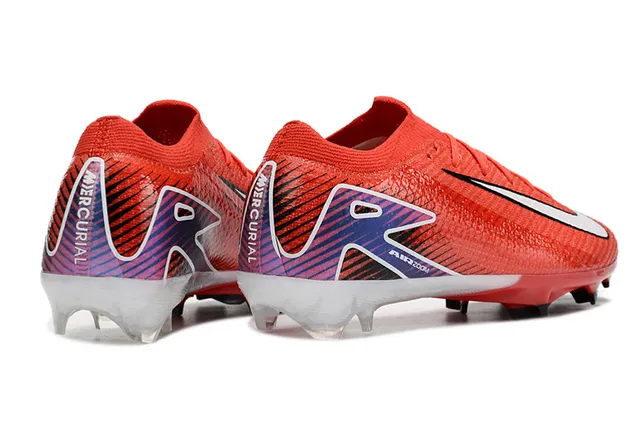 Nike Red Blue Low-Cut Knit Upper Dynamic Chevron Pattern Firm-Ground Soccer Shoes 5