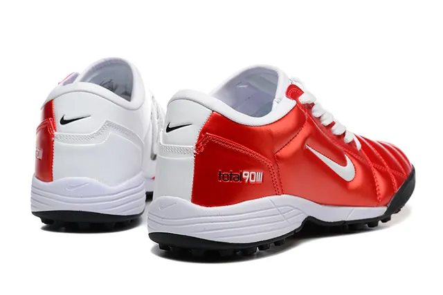 Nike أحمر أبيض لامع أعلى اصطناعي بناء لوحة مبطنة ملعب كرة قدم أحذية 5