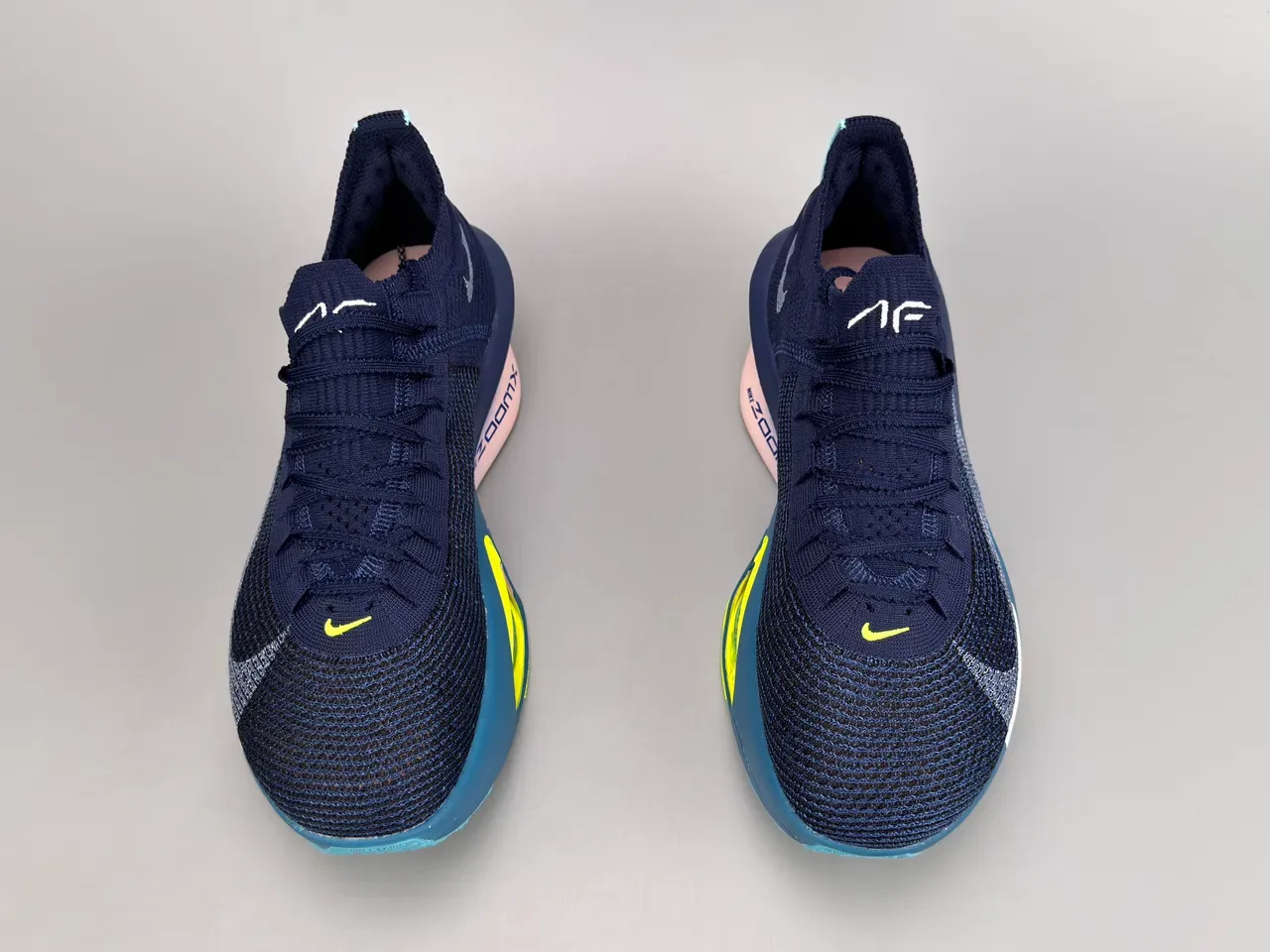 Nike Road Racing AF Bleu Marine Rose Jaune Néon Chaussures de course 9