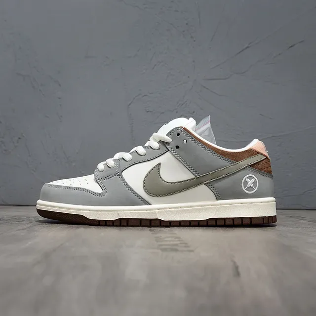 耐克 SB Dunk Low 灰白橄榄滑板鞋 7