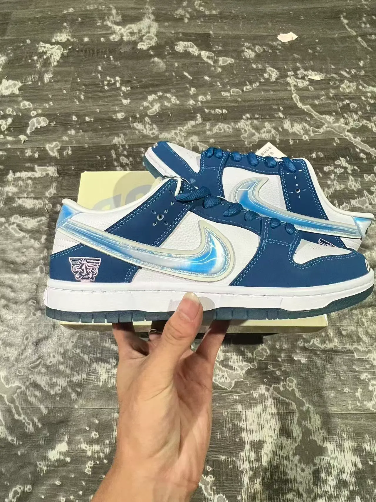 Nike SB Dunk Low Navy White Iridescent Swoosh Chaussures de skateboard 9