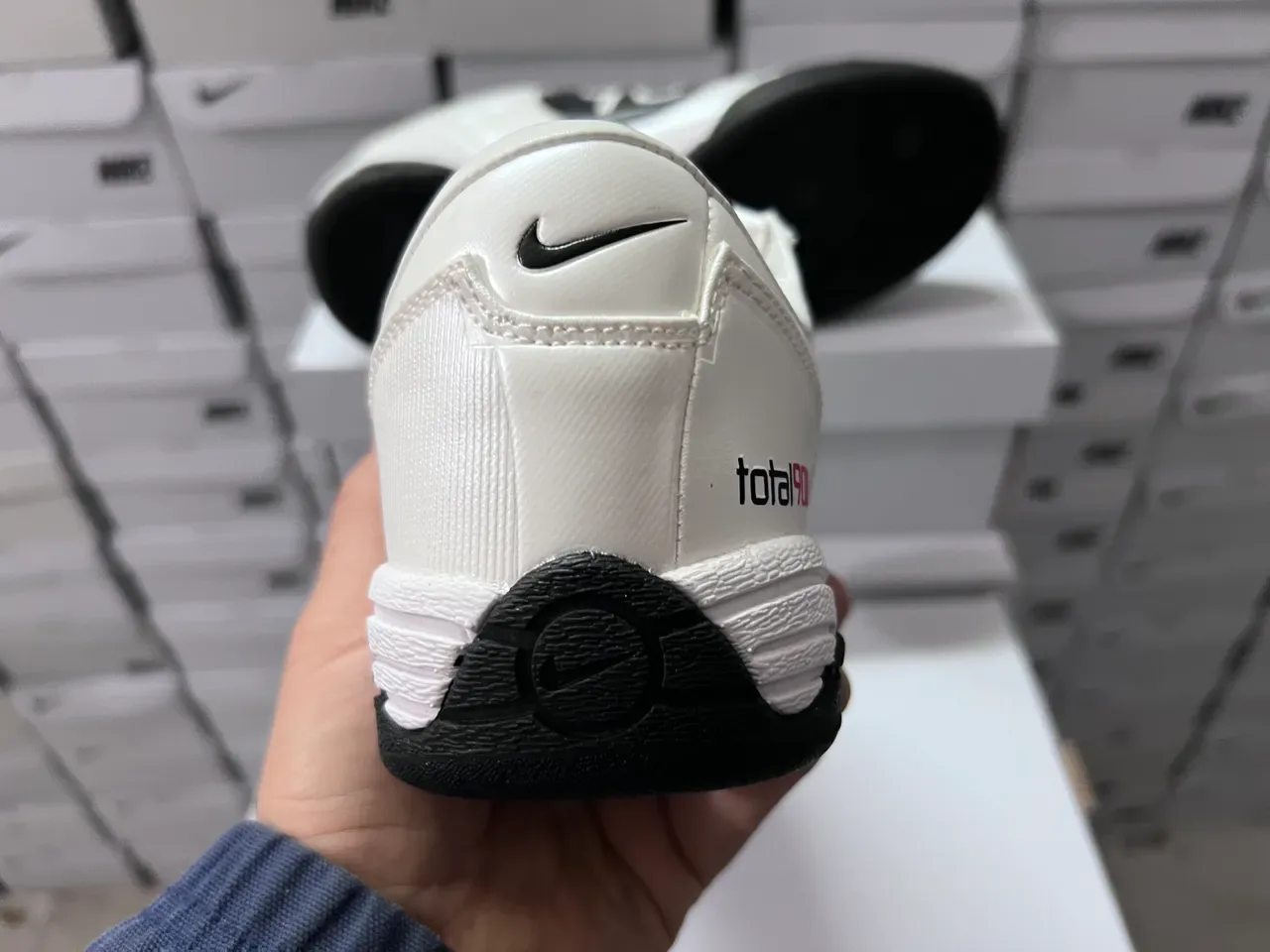 Nike Total 90 III সাদা কালো লাল ইন্ডোর সকার জুতা 8