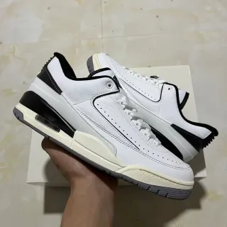 Nike أبيض أسود منخفض الحزام مع الجزء العلوي من الجلد المثقب حذاء رياضي أسلوب حياة
