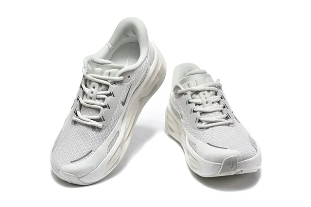 Nike White Black Sculpted Midsole Breathable Mesh Upper Chunky Sneakers 15