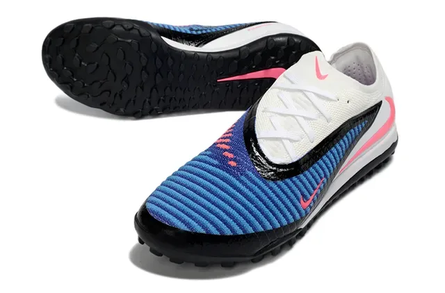 Nike White Blue Low-Cut Knit Upper Turf Soccer Shoes 5