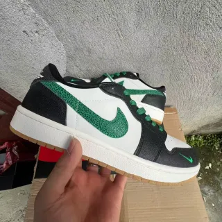 Nike أحذية رياضية أسلوب حياة بيضاء وخضراء منخفضة الارتفاع جلدية وصناعية ناعمة