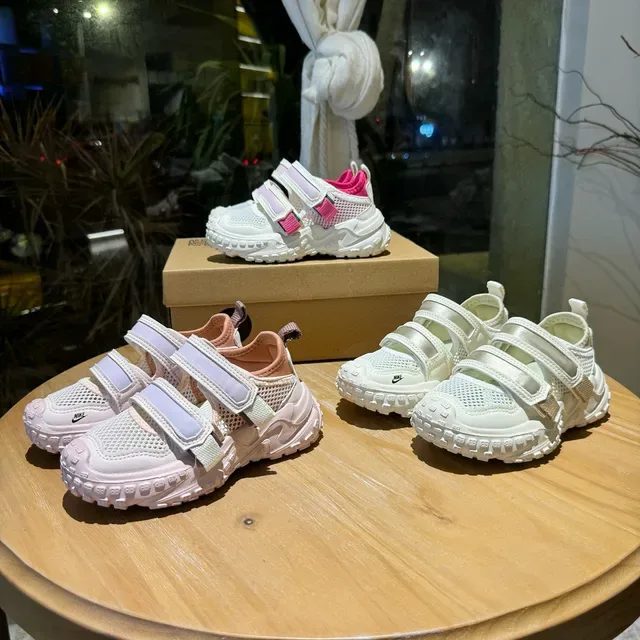 Nike White Pink Chunky Sole Dual Velcro Straps Lifestyle Sneakers 3
