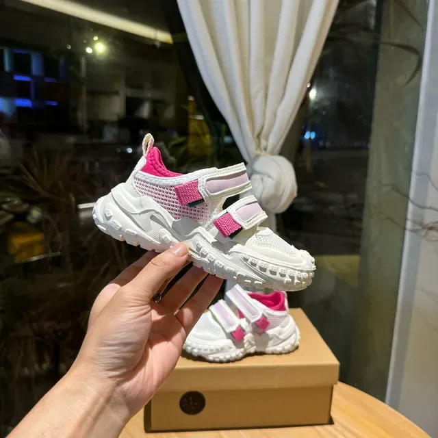 Nike White Pink Chunky Sole Dual Velcro Straps Lifestyle Sneakers 6