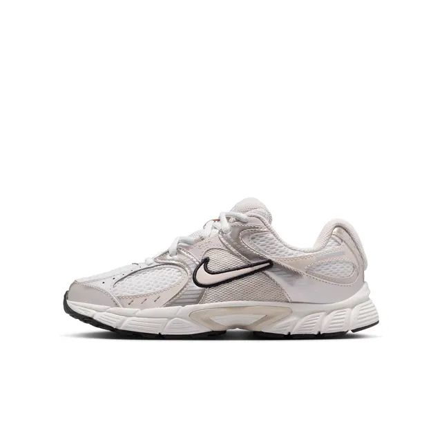 Nike White Silver Midsole Mesh And Synthetic Overlay Construction Chunky Sneakers 13