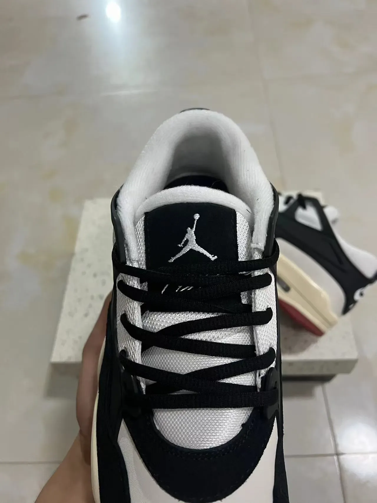 耐克 Zoom 2K 黑白奶油红厚底运动鞋 4